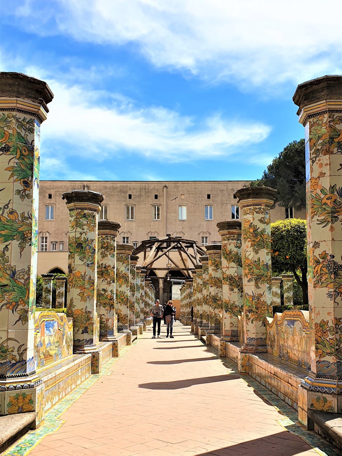 Il Chiostro di Santa Chiara