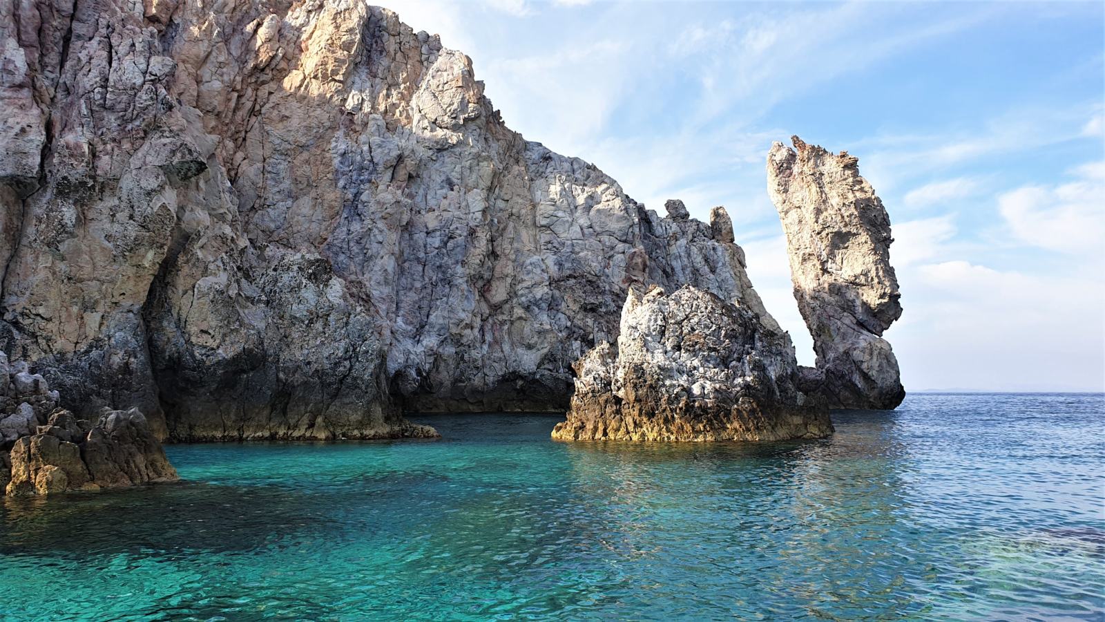 Formazioni rocciose a Polyaigos - Cavallo Asino