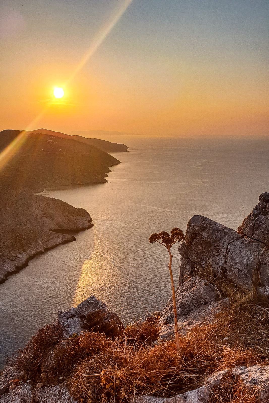 Tramonto sull'isola di Folegandros