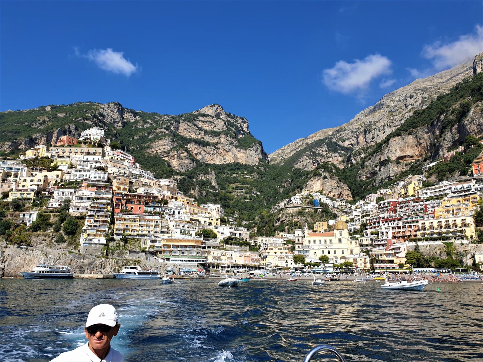 Vista di Positano dal mare