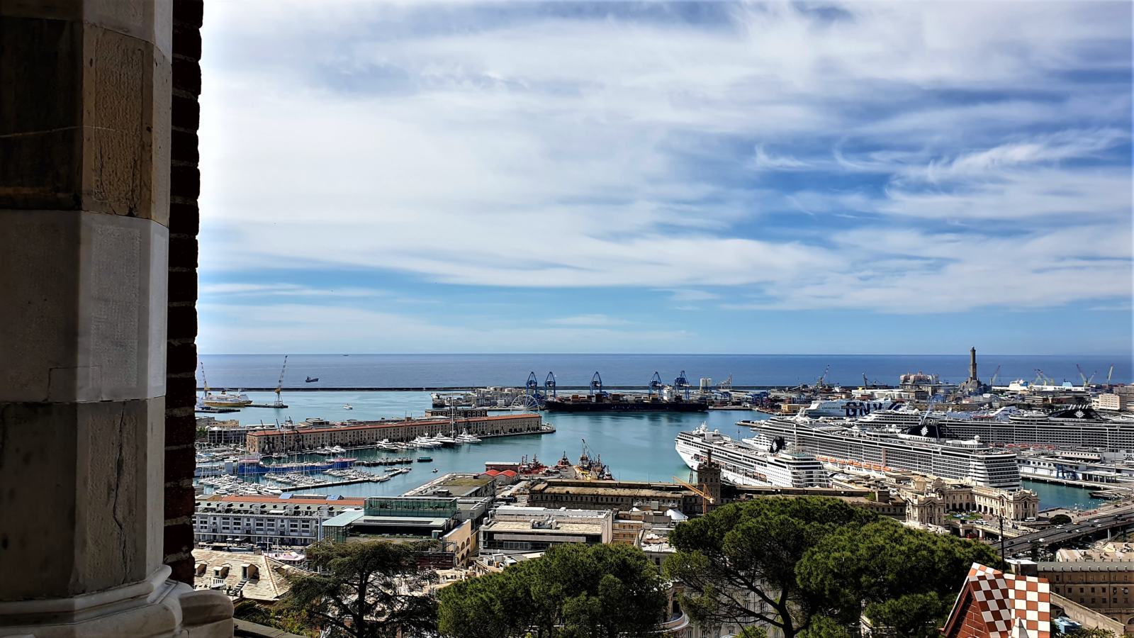 Vista sul Porto Antico dal Castello D'Albertis Genova